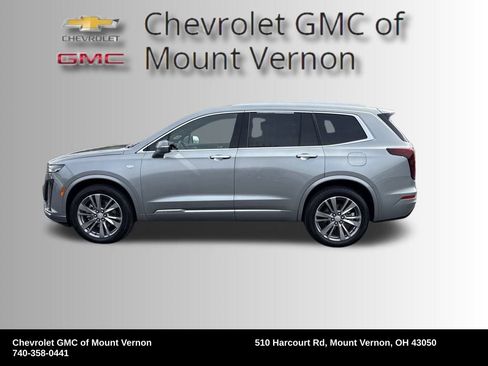 Used 2025 Cadillac XT6 Premium Luxury image 2