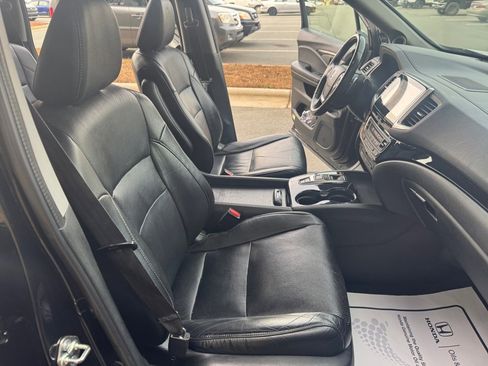 Used 2016 Honda Pilot Elite image 32