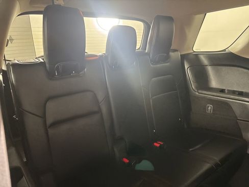 Used 2023 Nissan Pathfinder Platinum image 30