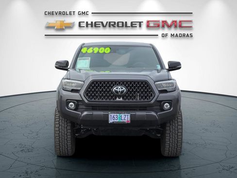 Used 2023 Toyota Tacoma Limited image 8