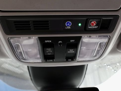 Used 2023 Honda Odyssey Touring image 32