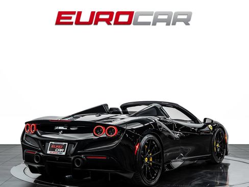Used 2022 Ferrari F8 Tributo RWD image 6