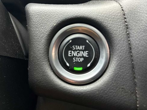 Certified 2024 Chevrolet Suburban High Country image 18