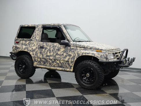 Used 1996 Geo Tracker 4WD 2-Door image 15