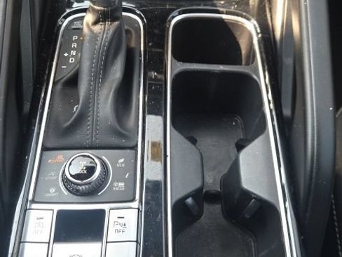Used 2022 Kia Telluride S AWD/4WD image 36