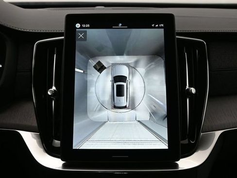 New 2026 Volvo XC90 T8 Ultra w/ Protection Package Premier AWD/4WD image 22