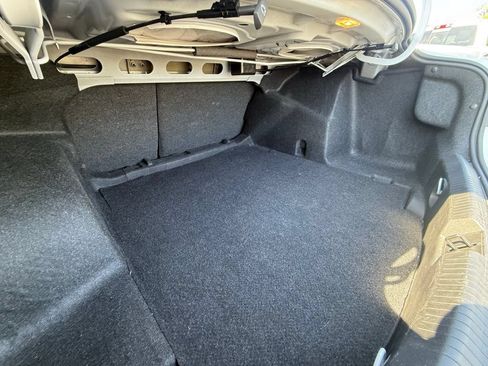 Used 2024 Chevrolet Malibu LS FWD image 39