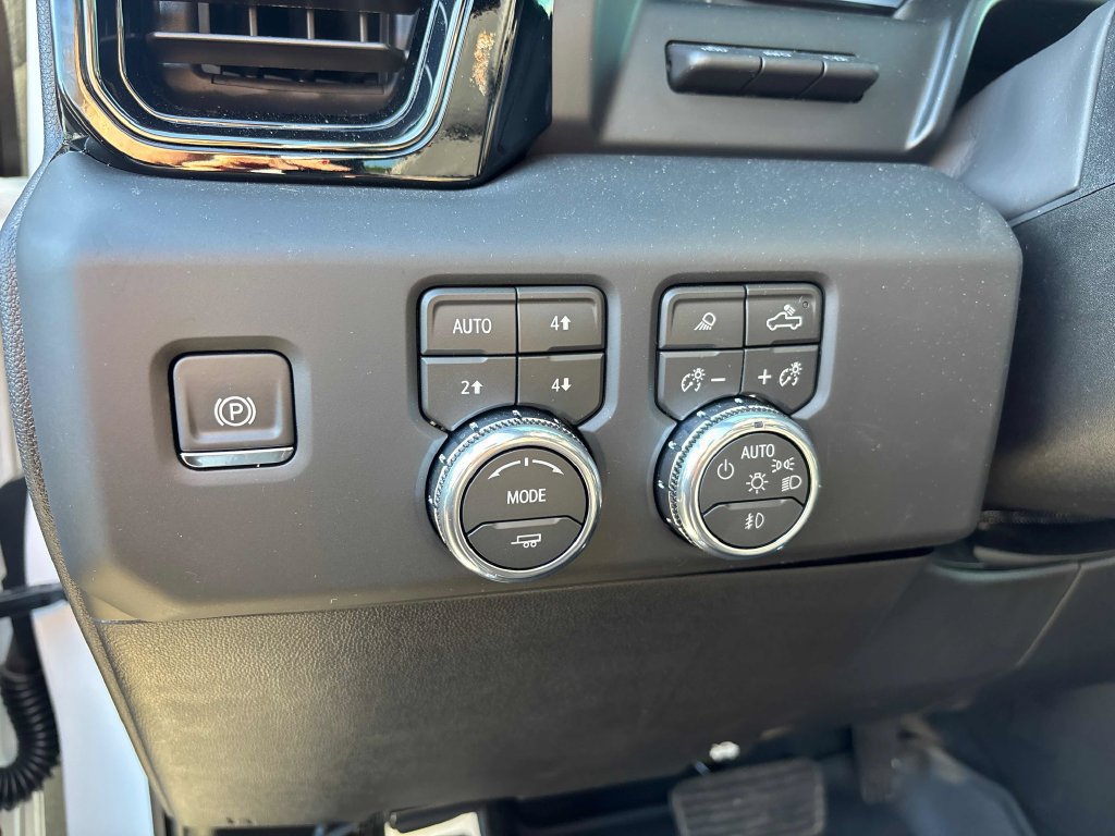 New 2026 GMC Sierra 1500 AT4 w/ AT4 Premium Package AWD/4WD image 15