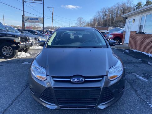 Used 2014 Ford Focus SE image 3