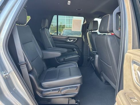 Used 2024 Chevrolet Tahoe Premier AWD/4WD image 21