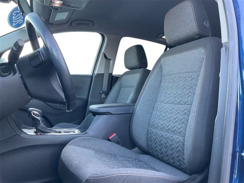 Used 2023 Chevrolet Equinox LT image 28