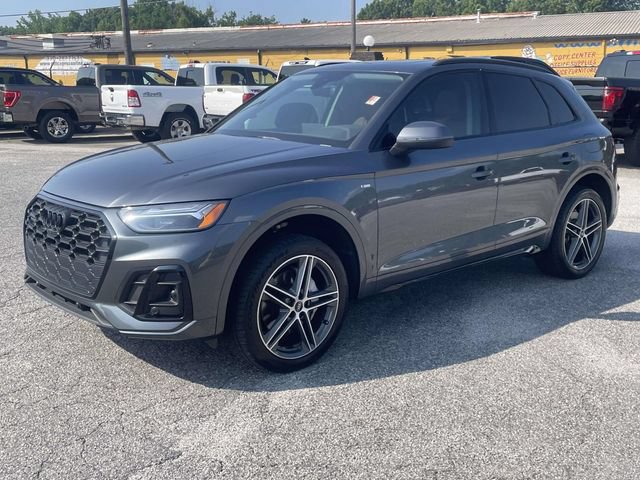 Used 2023 Audi Q5 e Premium Plus AWD/4WD image 9