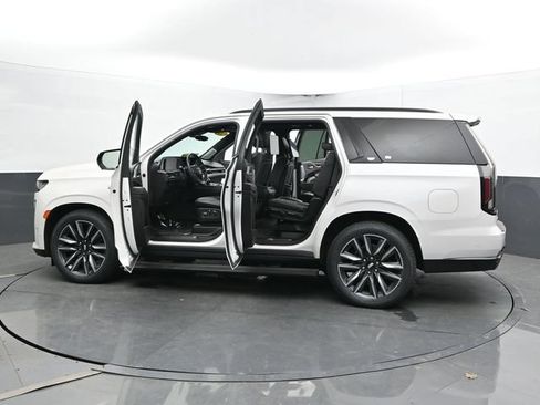 Used 2024 Cadillac Escalade Sport Platinum w/ LPO, Floor Liner Package AWD/4WD image 60