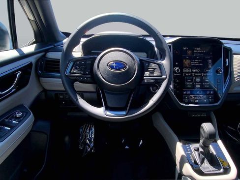 Used 2025 Subaru Forester Limited AWD/4WD image 6