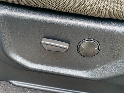 Used 2020 Ford F350 XLT w/ XLT Premium Package image 28