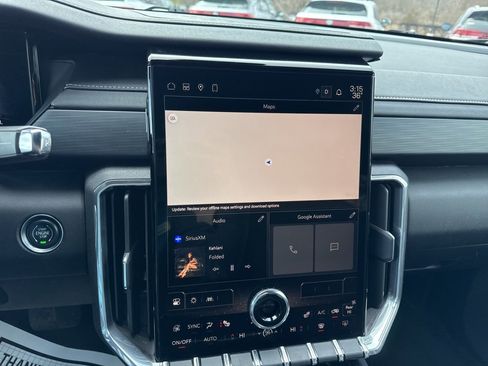 Used 2024 GMC Acadia Elevation image 37