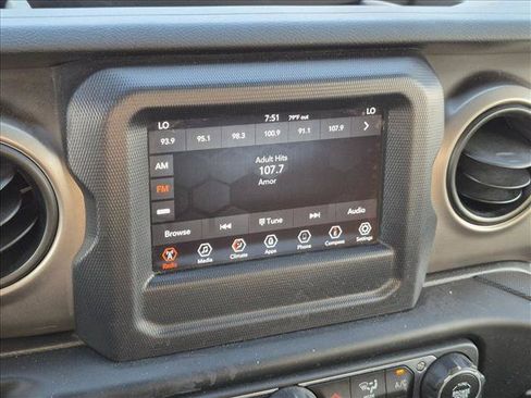 Used 2020 Jeep Gladiator Sport w/ Quick Order Package 24S AWD/4WD image 11