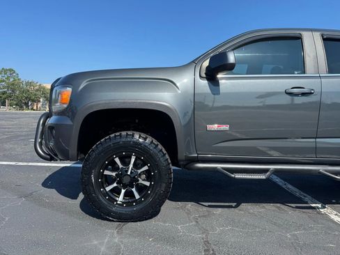 Used 2015 GMC Canyon SLE w/ All-Terrain Package image 10