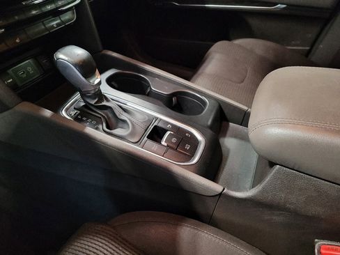 Used 2019 Hyundai Santa Fe SEL FWD image 26
