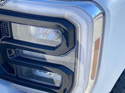 New 2026 Ford F250 XLT w/ XLT Premium Package AWD/4WD image 7