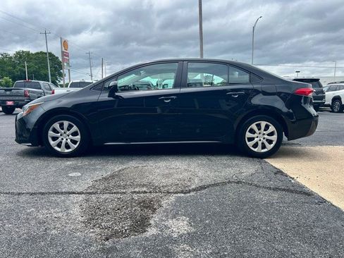 Used 2024 Toyota Corolla LE FWD image 5