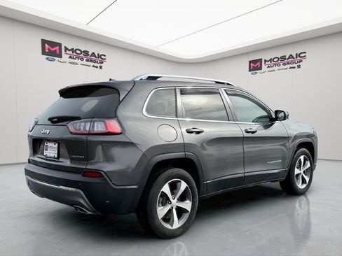 Used 2020 Jeep Cherokee Limited image 21