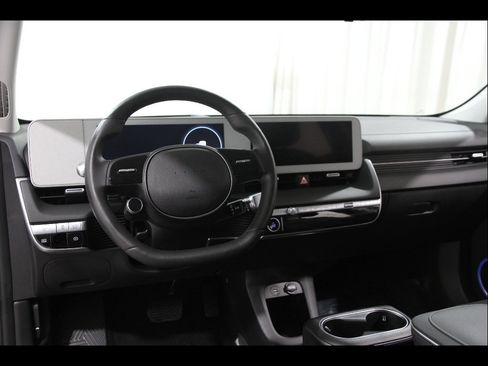 Certified 2024 Hyundai Ioniq 5 Limited RWD image 7