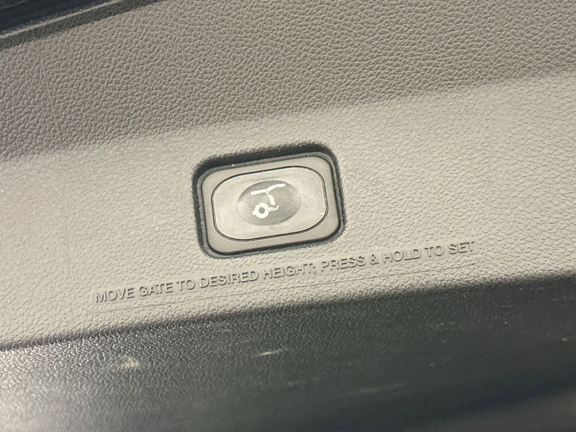 Used 2016 Ford Explorer Platinum AWD/4WD image 33