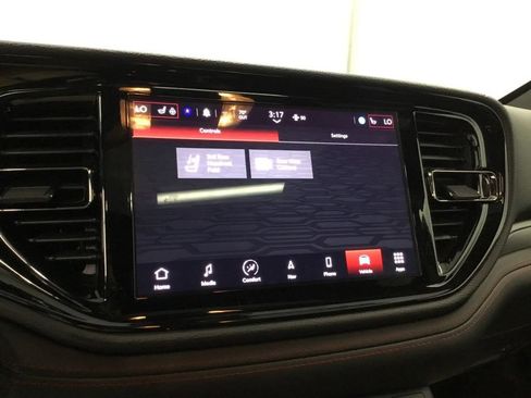 Used 2025 Dodge Durango GT AWD/4WD image 25