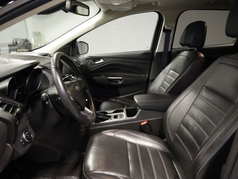 Used 2017 Ford Escape Titanium image 12