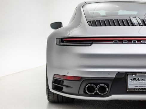 Used 2020 Porsche 911 Carrera image 17
