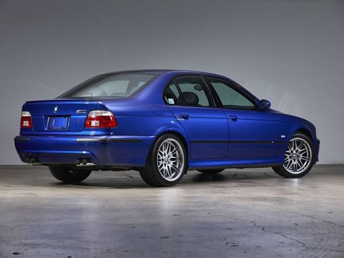 Used 2002 BMW M5 RWD image 5