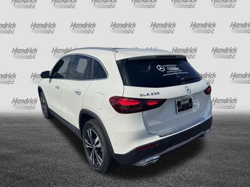 Used 2026 Mercedes-Benz GLA 250 4MATIC image 8