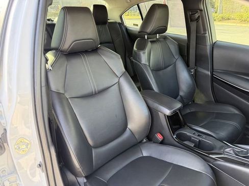 Used 2023 Toyota Corolla XLE image 35