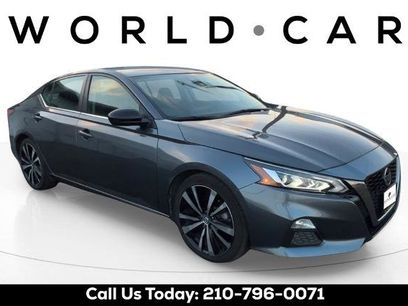 Certified 2022 Nissan Altima 2.5 SR