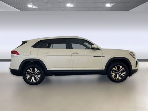 New 2026 Volkswagen Atlas Cross Sport SE AWD/4WD image 8