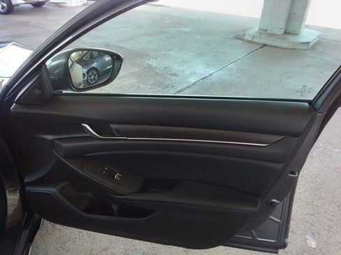 Used 2018 Honda Accord EX-L image 20