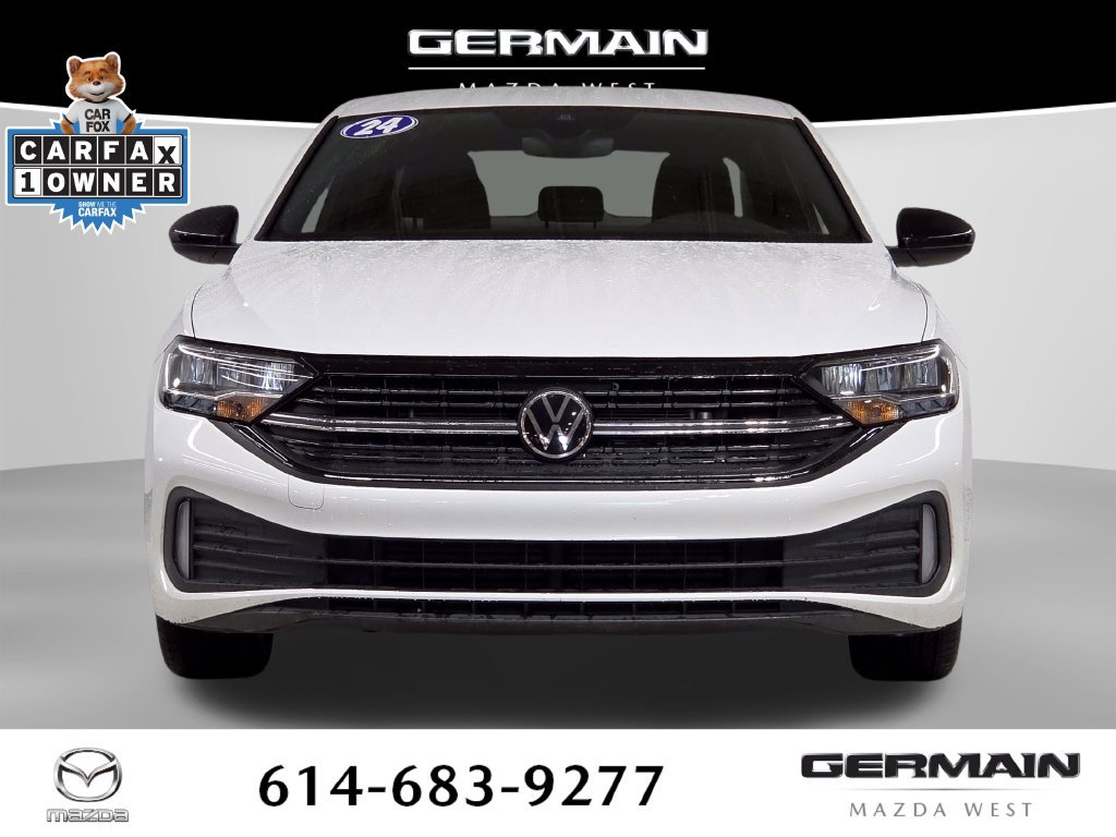 Used 2024 Volkswagen Jetta Sport FWD image 2