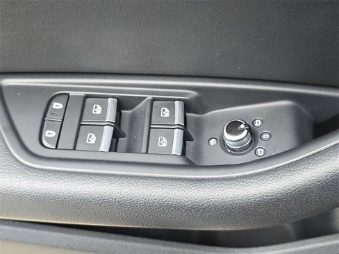 Used 2021 Audi A4 2.0T Premium w/ Convenience Package image 23