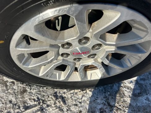 Used 2018 GMC Yukon XL SLT w/ Open Road Package image 21