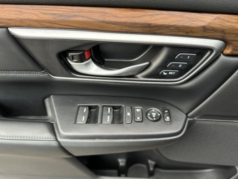 Used 2022 Honda CR-V Touring image 23