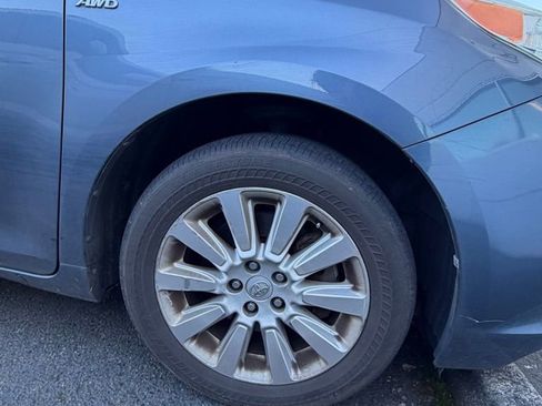 Used 2016 Toyota Sienna LE image 8