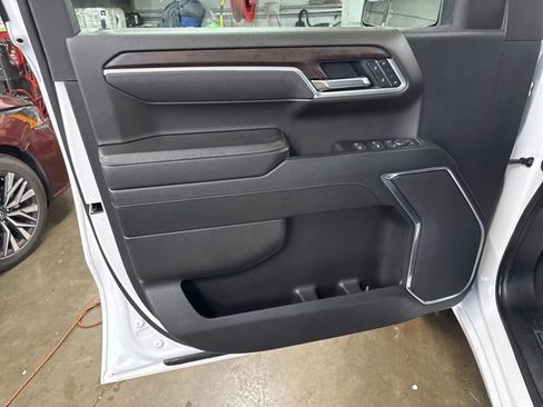 Used 2025 GMC Sierra 1500 SLT image 20