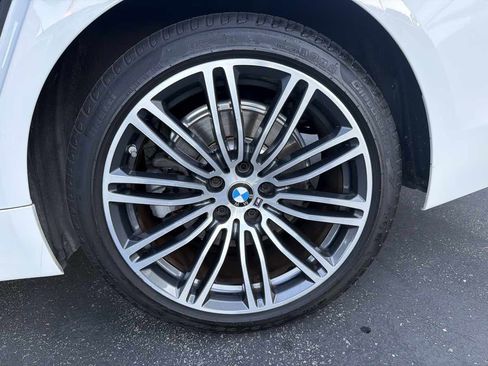 Used 2018 BMW 530i w/ M Sport Package RWD image 38