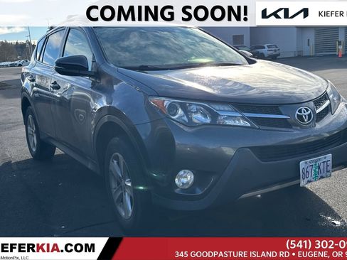 Used 2013 Toyota RAV4 XLE image 1
