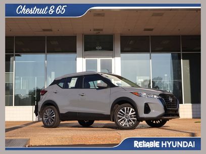 Used 2023 Nissan Kicks SV
