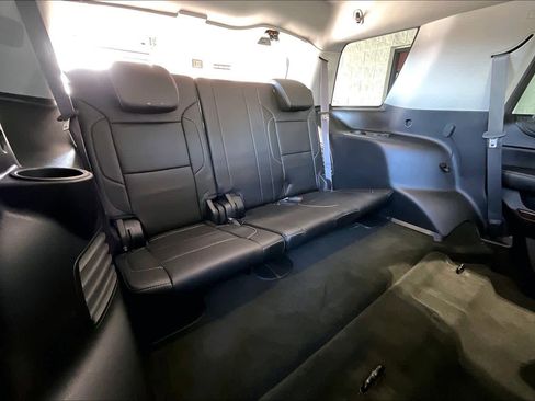 Used 2017 Chevrolet Tahoe LT image 22