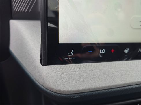 New 2025 Ford Maverick XLT w/ XLT Luxury Package image 18