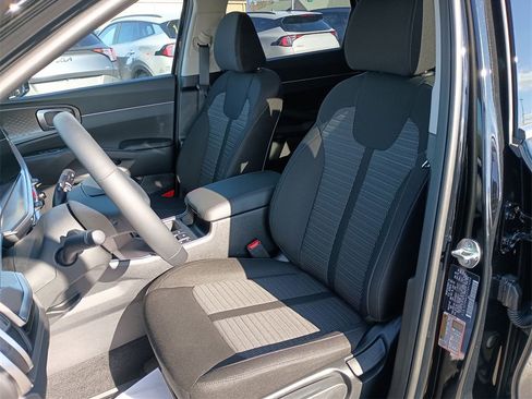 New 2026 Kia Sorento LX image 17