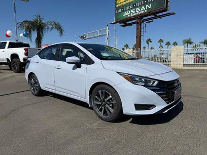 New 2025 Nissan Versa SV w/ Trunk Package